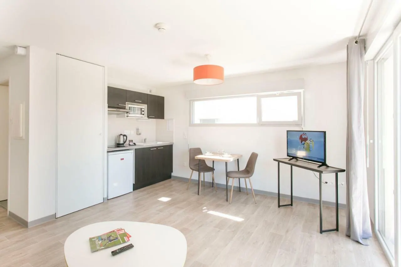 Zenao Albi - Residence Stella 0*,  France
