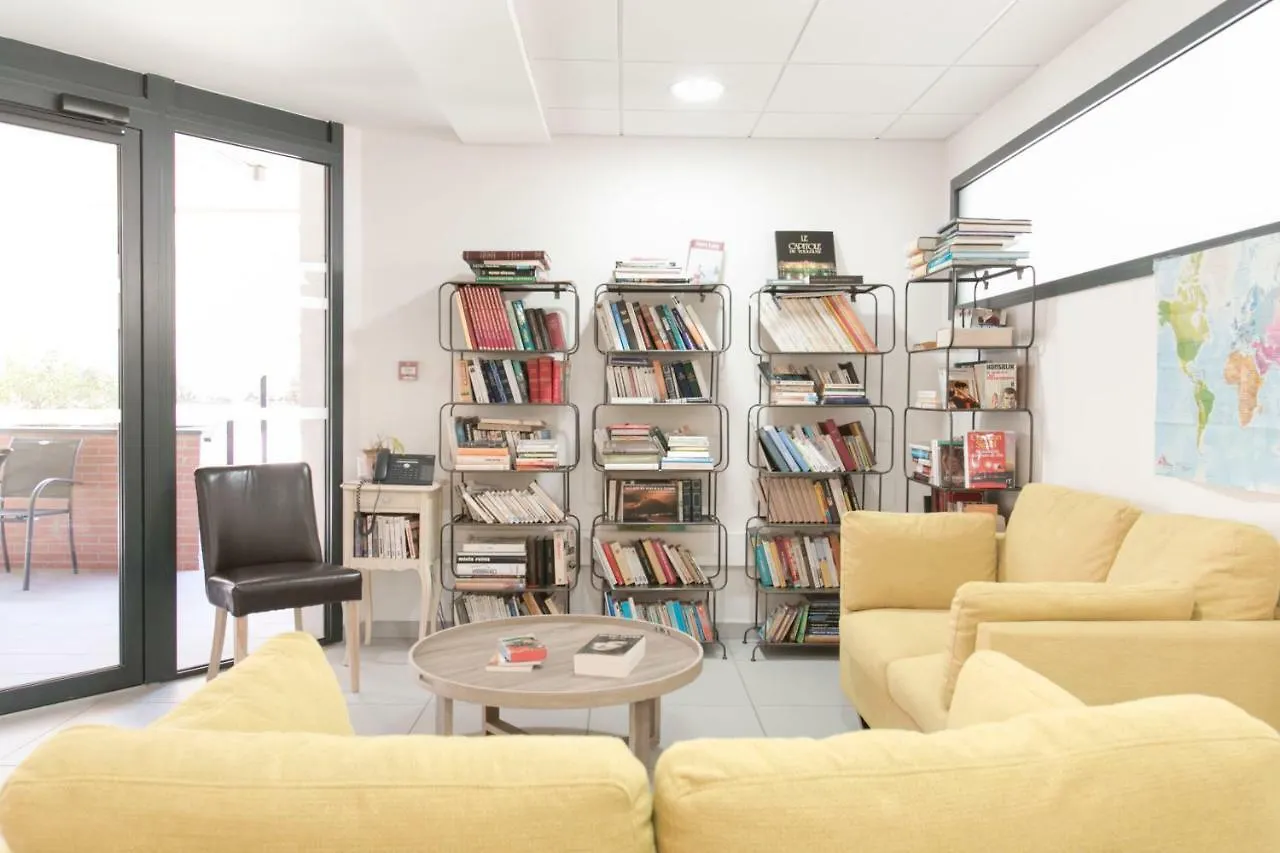 Zenao Albi - Residence Stella Apartahotel